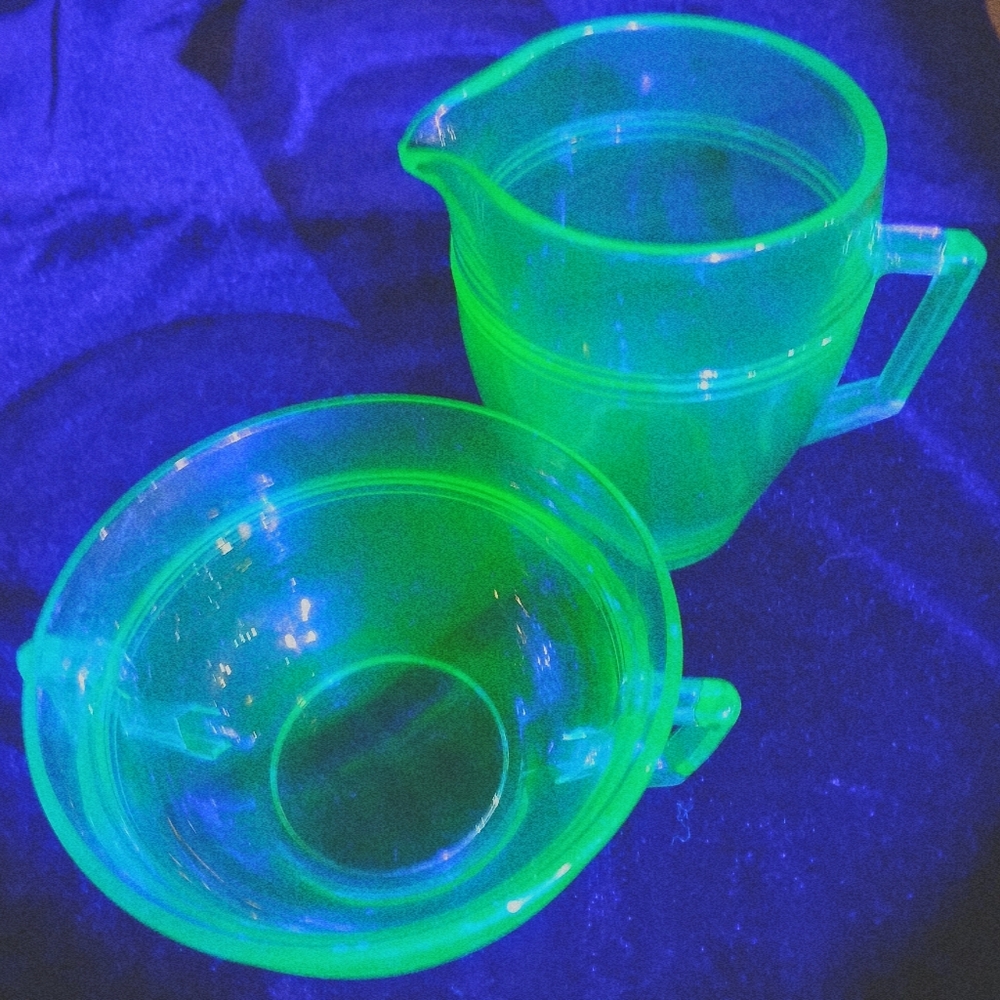 VASELINE GREEN CREAM & SUGAR